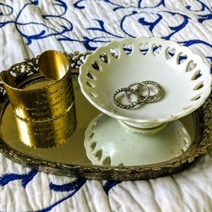 Vintage Heart scallop edge ring bowl